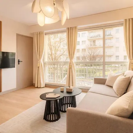 Eiffel Tower * Париж