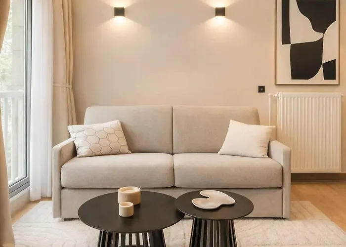 Eiffel Tower Appartement