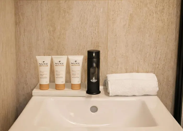 Eiffel Tower Appartement