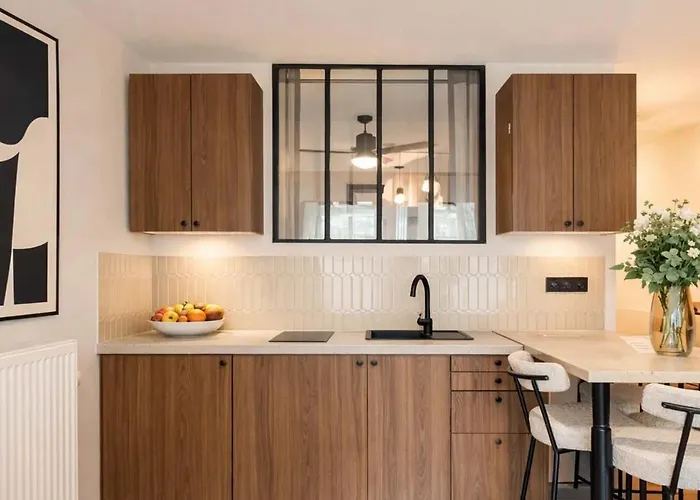 Eiffel Tower Appartement